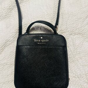 Kate Spade Leather Daisy Vanity Crossbody WKR000312